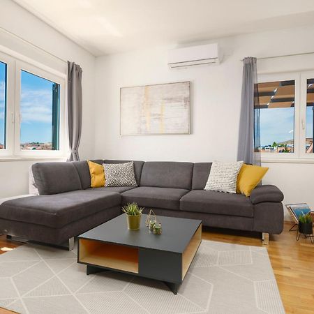 Family Petrov Apartments Vodice Exteriér fotografie