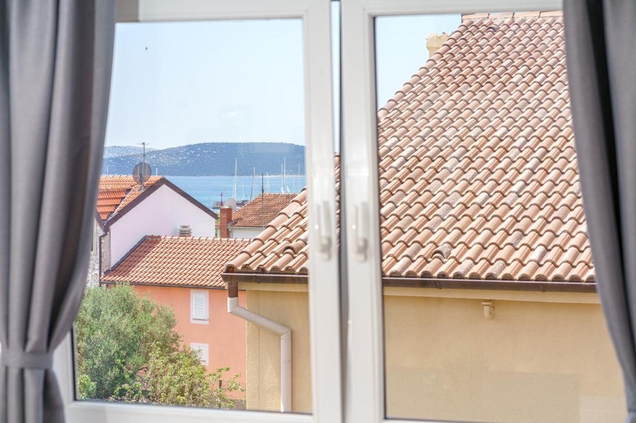 Family Petrov Apartments Vodice Exteriér fotografie