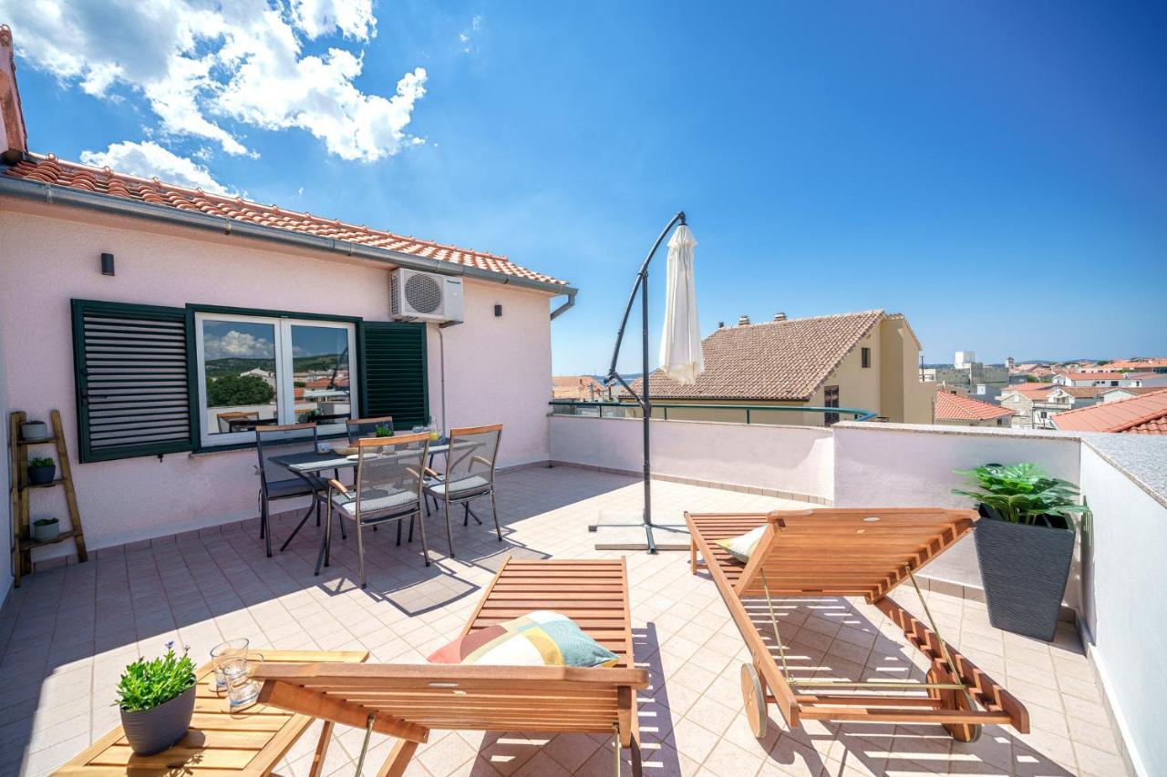 Family Petrov Apartments Vodice Exteriér fotografie