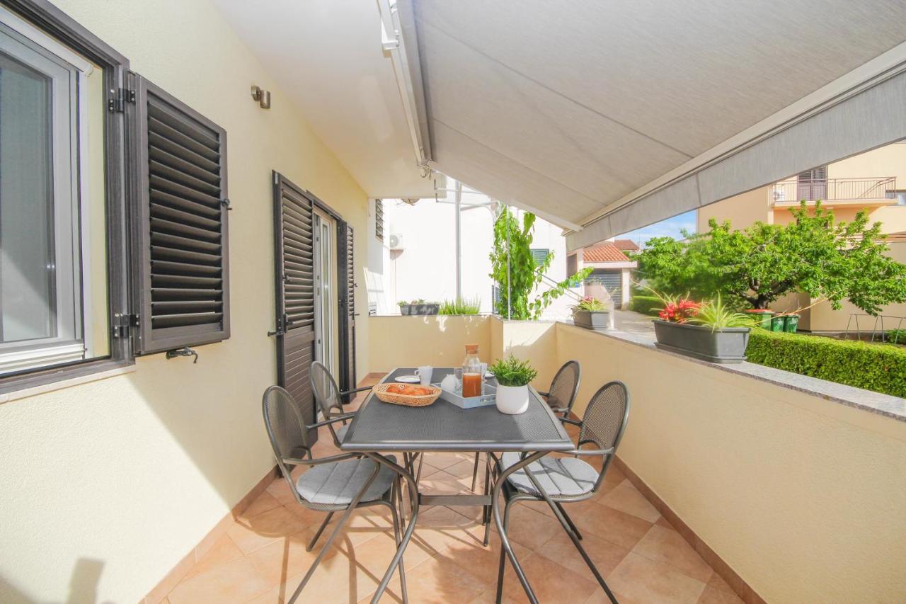 Family Petrov Apartments Vodice Exteriér fotografie